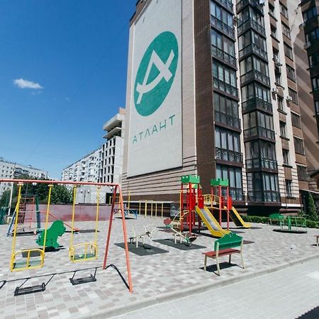 Atlant Luxury Family Apart Поряд З Тц Депот, Безконтактне Заселення Chernivtsi Exterior photo