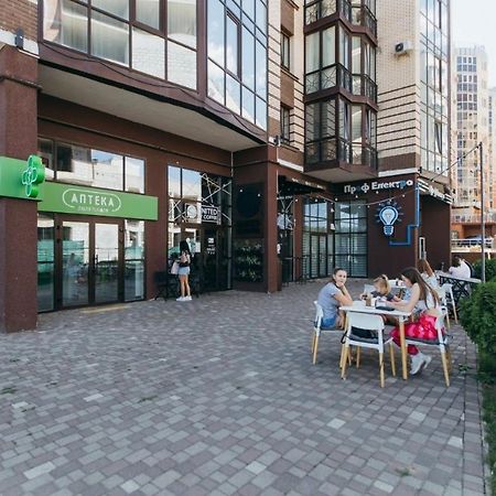 Atlant Luxury Family Apart Поряд З Тц Депот, Безконтактне Заселення Chernivtsi Exterior photo
