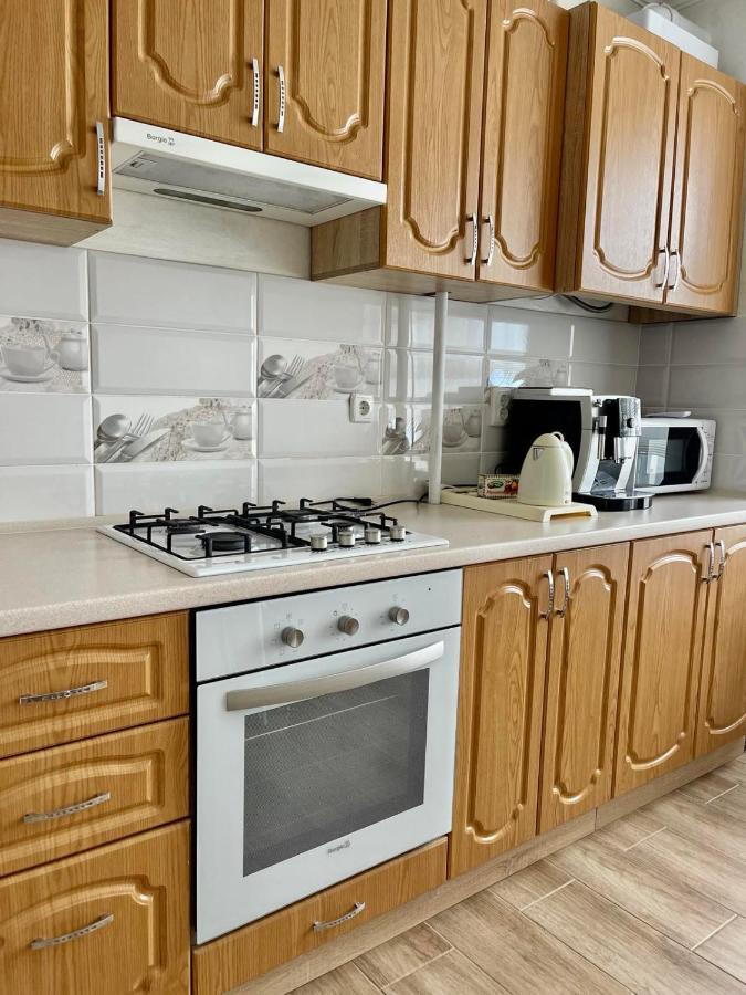 Atlant Luxury Family Apart Поряд З Тц Депот, Безконтактне Заселення Chernivtsi Exterior photo