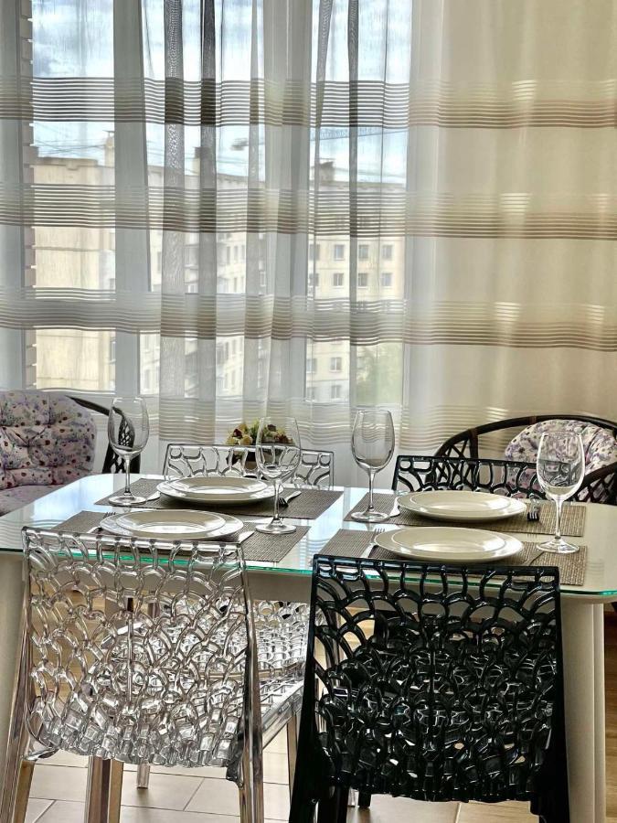 Atlant Luxury Family Apart Поряд З Тц Депот, Безконтактне Заселення Chernivtsi Exterior photo